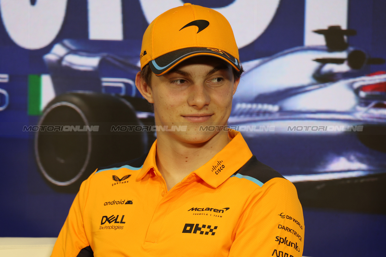 GP ITALIA, Oscar Piastri (AUS) McLaren in the FIA Press Conference.

31.08.2023. Formula 1 World Championship, Rd 15, Italian Grand Prix, Monza, Italy, Preparation Day.

 - www.xpbimages.com, EMail: requests@xpbimages.com © Copyright: Staley / XPB Images