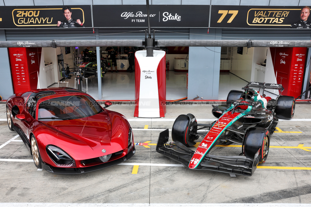 GP ITALIA, The Alfa Romeo 33 Stradale e Alfa Romeo F1 Team C43.

31.08.2023. Formula 1 World Championship, Rd 15, Italian Grand Prix, Monza, Italy, Preparation Day.

- www.xpbimages.com, EMail: requests@xpbimages.com © Copyright: Bearne / XPB Images