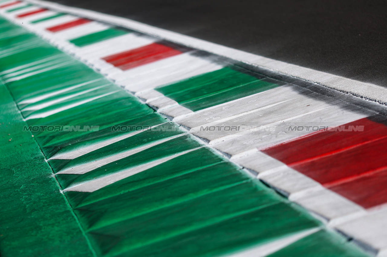 GP ITALIA, Track Atmosphere 
31.08.2023. Formula 1 World Championship, Rd 15, Italian Grand Prix, Monza, Italy, Preparation Day.
- www.xpbimages.com, EMail: requests@xpbimages.com © Copyright: Charniaux / XPB Images