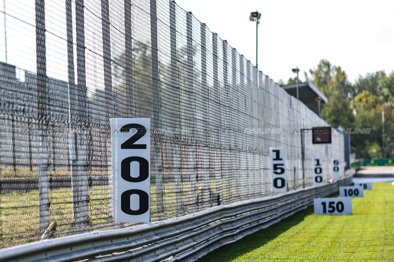 GP ITALIA, Track Atmosphere 
31.08.2023. Formula 1 World Championship, Rd 15, Italian Grand Prix, Monza, Italy, Preparation Day.
- www.xpbimages.com, EMail: requests@xpbimages.com © Copyright: Charniaux / XPB Images