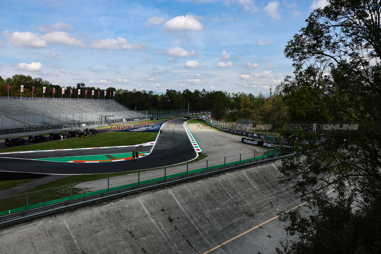 GP ITALIA, Track Atmosphere 
31.08.2023. Formula 1 World Championship, Rd 15, Italian Grand Prix, Monza, Italy, Preparation Day.
- www.xpbimages.com, EMail: requests@xpbimages.com © Copyright: Charniaux / XPB Images
