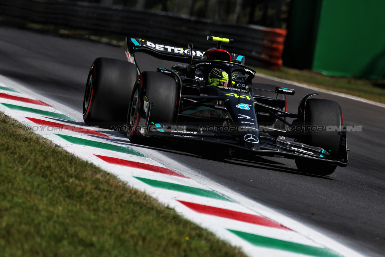 GP ITALIA, Lewis Hamilton (GBR) Mercedes AMG F1 W14.

02.09.2023. Formula 1 World Championship, Rd 15, Italian Grand Prix, Monza, Italy, Qualifiche Day.

- www.xpbimages.com, EMail: requests@xpbimages.com © Copyright: Moy / XPB Images