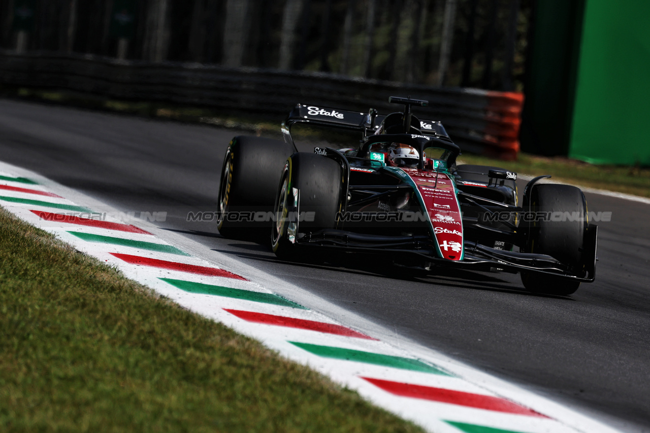 GP ITALIA, Valtteri Bottas (FIN) Alfa Romeo F1 Team C43.

02.09.2023. Formula 1 World Championship, Rd 15, Italian Grand Prix, Monza, Italy, Qualifiche Day.

- www.xpbimages.com, EMail: requests@xpbimages.com © Copyright: Moy / XPB Images
