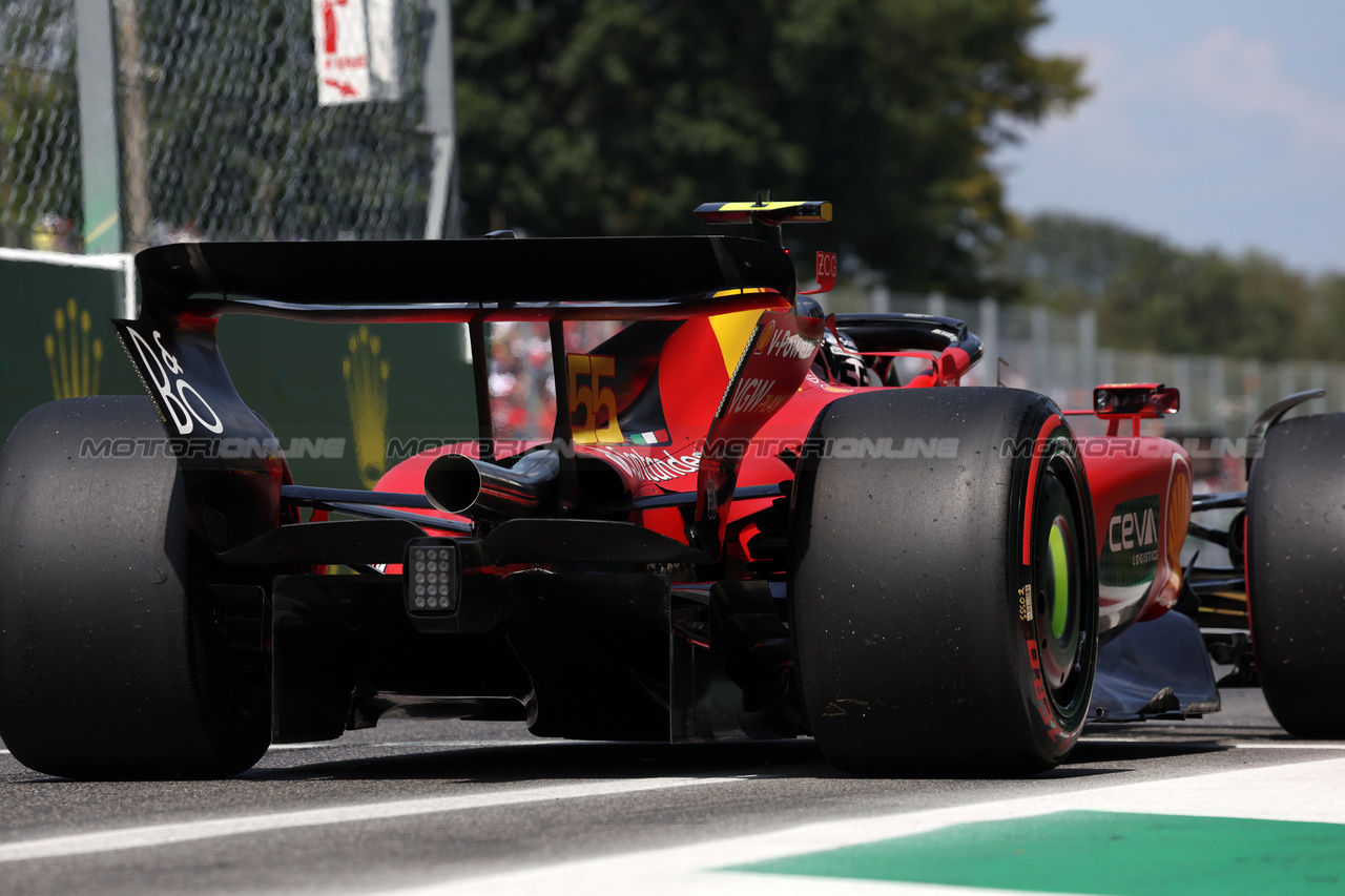 GP ITALIA, Carlos Sainz Jr (ESP) Ferrari SF-23.

02.09.2023. Formula 1 World Championship, Rd 15, Italian Grand Prix, Monza, Italy, Qualifiche Day.

- www.xpbimages.com, EMail: requests@xpbimages.com © Copyright: Bearne / XPB Images