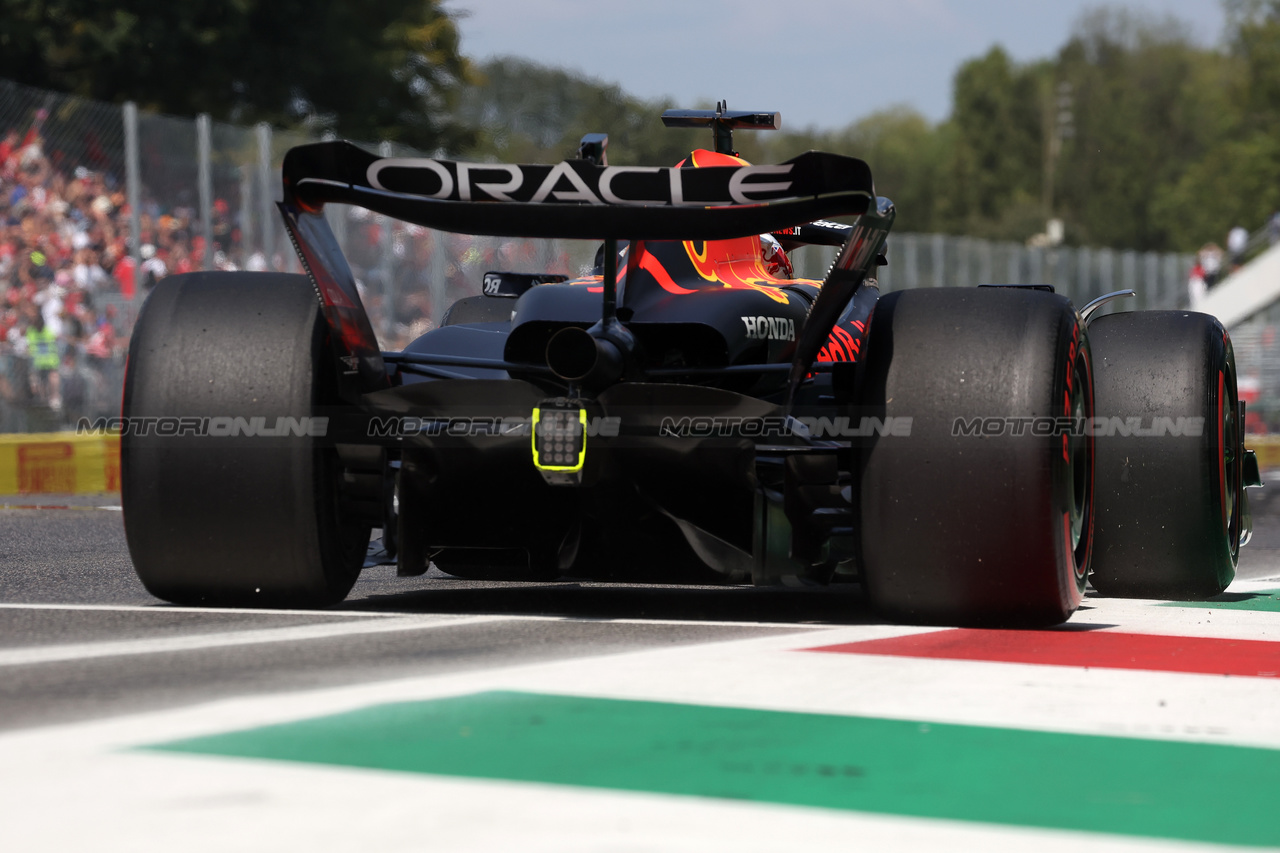 GP ITALIA, Max Verstappen (NLD) Red Bull Racing RB19.

02.09.2023. Formula 1 World Championship, Rd 15, Italian Grand Prix, Monza, Italy, Qualifiche Day.

- www.xpbimages.com, EMail: requests@xpbimages.com © Copyright: Bearne / XPB Images
