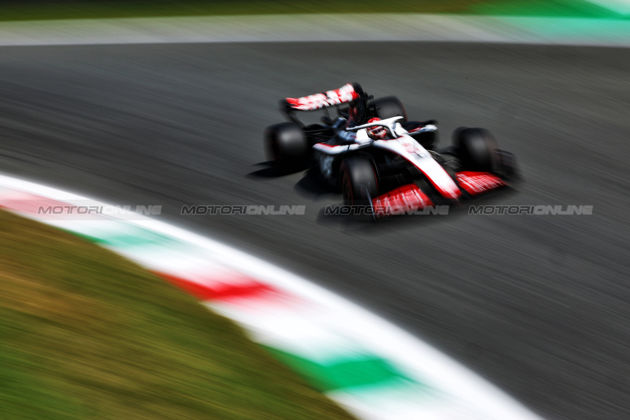 GP ITALIA, Kevin Magnussen (DEN) Haas VF-23.

02.09.2023. Formula 1 World Championship, Rd 15, Italian Grand Prix, Monza, Italy, Qualifiche Day.

 - www.xpbimages.com, EMail: requests@xpbimages.com © Copyright: Coates / XPB Images
