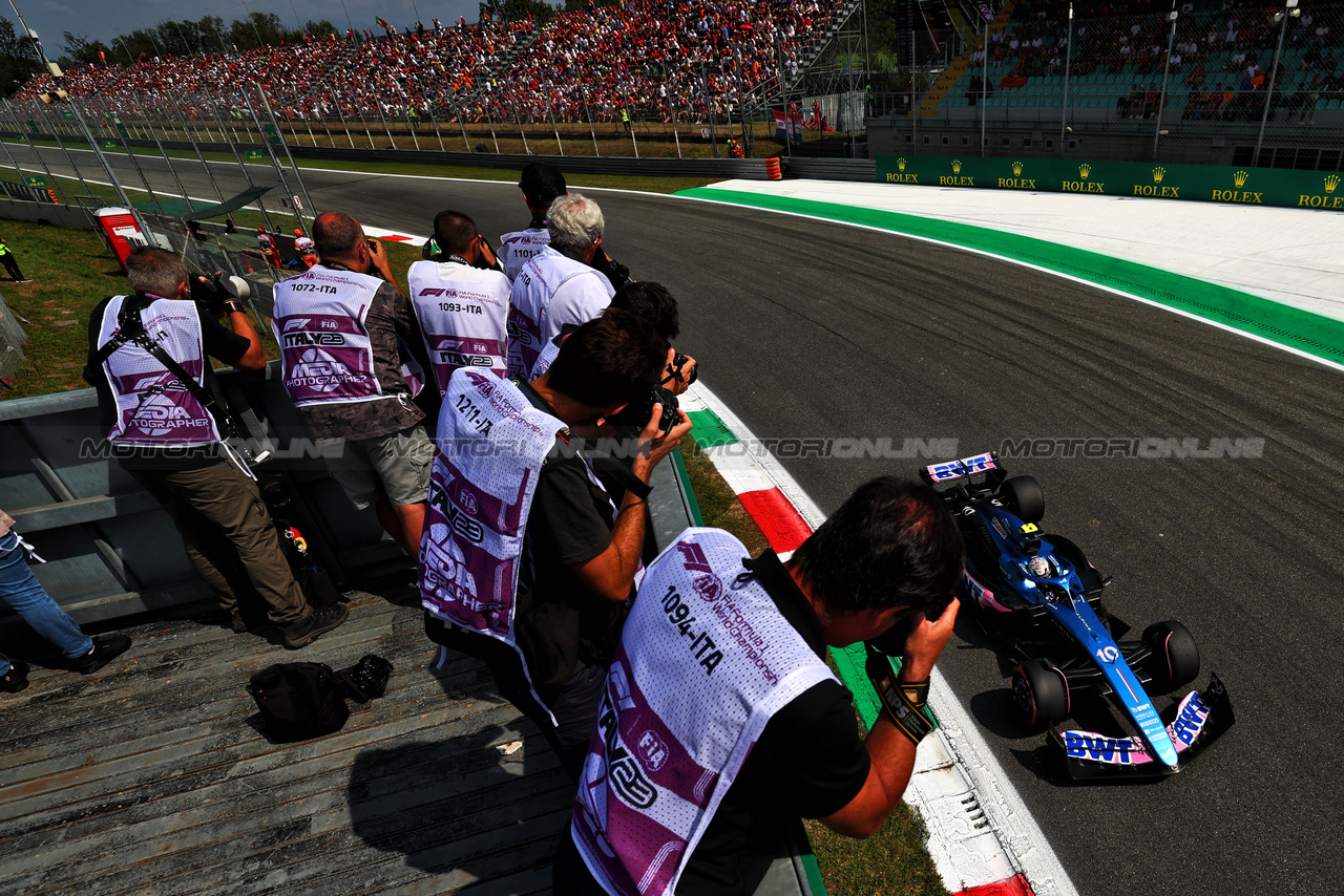 GP ITALIA, Pierre Gasly (FRA) Alpine F1 Team A523.

02.09.2023. Formula 1 World Championship, Rd 15, Italian Grand Prix, Monza, Italy, Qualifiche Day.

 - www.xpbimages.com, EMail: requests@xpbimages.com © Copyright: Coates / XPB Images