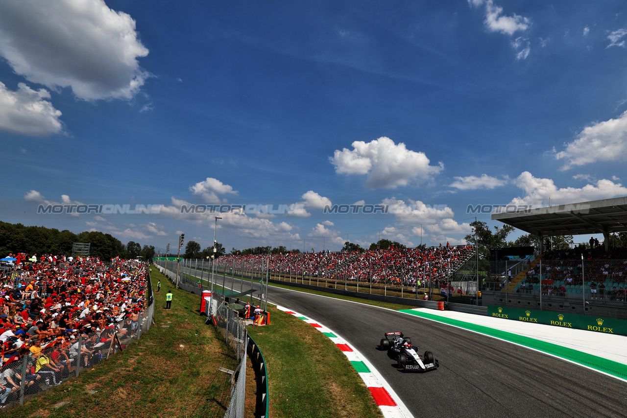 GP ITALIA, Liam Lawson (NZL) AlphaTauri AT04.

02.09.2023. Formula 1 World Championship, Rd 15, Italian Grand Prix, Monza, Italy, Qualifiche Day.

 - www.xpbimages.com, EMail: requests@xpbimages.com © Copyright: Coates / XPB Images