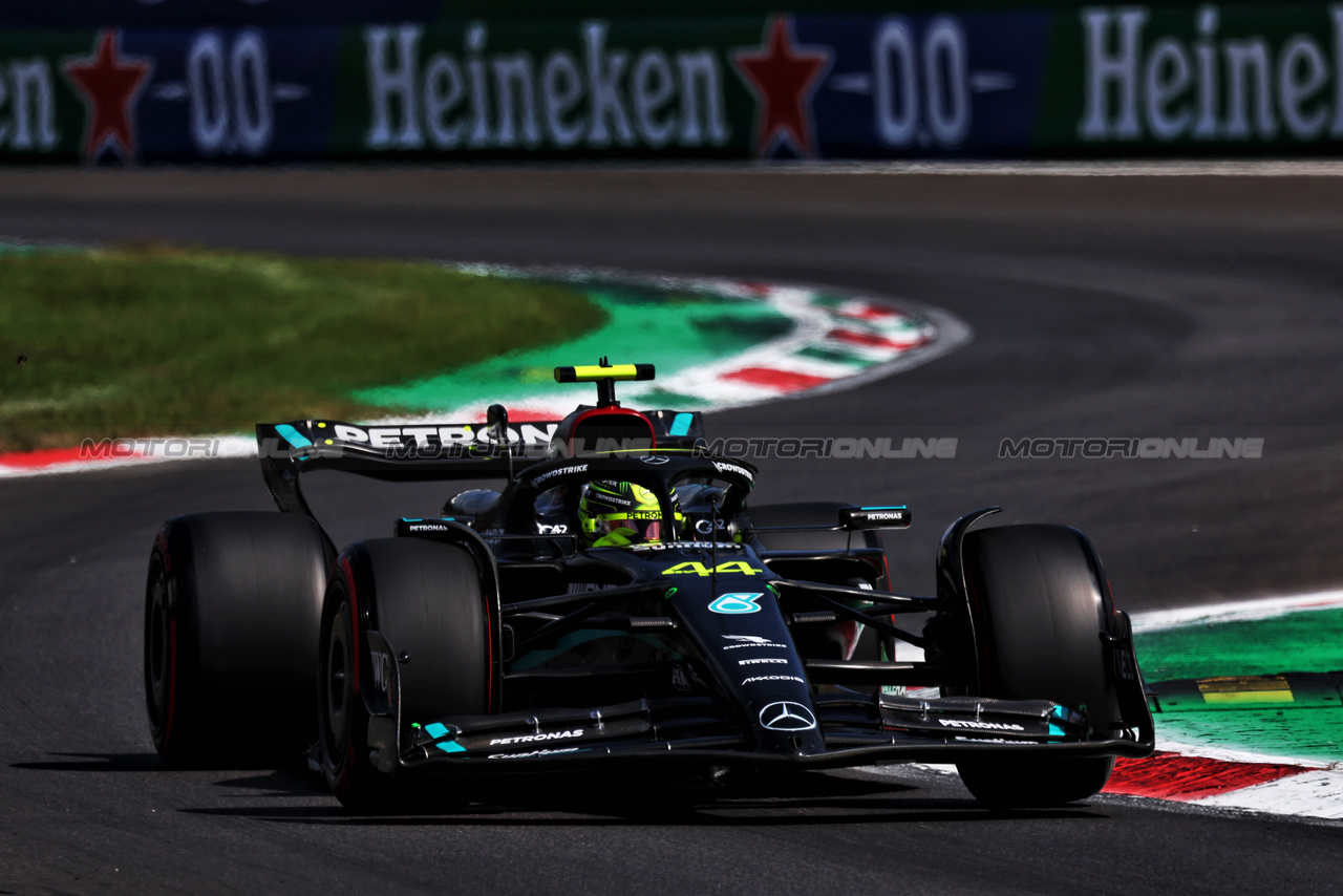 GP ITALIA, Lewis Hamilton (GBR) Mercedes AMG F1 W14.

02.09.2023. Formula 1 World Championship, Rd 15, Italian Grand Prix, Monza, Italy, Qualifiche Day.

- www.xpbimages.com, EMail: requests@xpbimages.com © Copyright: Moy / XPB Images