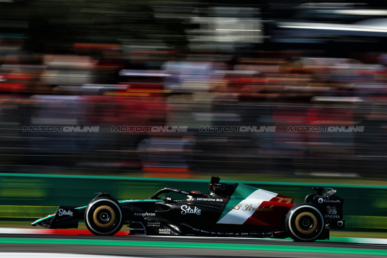 GP ITALIA, Valtteri Bottas (FIN) Alfa Romeo F1 Team C43.

02.09.2023. Formula 1 World Championship, Rd 15, Italian Grand Prix, Monza, Italy, Qualifiche Day.

 - www.xpbimages.com, EMail: requests@xpbimages.com © Copyright: Coates / XPB Images