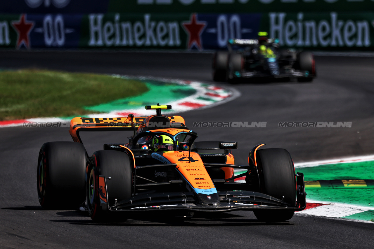 GP ITALIA, Lando Norris (GBR) McLaren MCL60.

02.09.2023. Formula 1 World Championship, Rd 15, Italian Grand Prix, Monza, Italy, Qualifiche Day.

- www.xpbimages.com, EMail: requests@xpbimages.com © Copyright: Moy / XPB Images