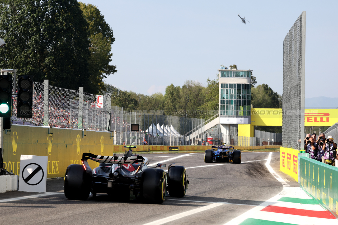 GP ITALIA, Nico Hulkenberg (GER) Haas VF-23 leaves the pits.

02.09.2023. Formula 1 World Championship, Rd 15, Italian Grand Prix, Monza, Italy, Qualifiche Day.

- www.xpbimages.com, EMail: requests@xpbimages.com © Copyright: Bearne / XPB Images