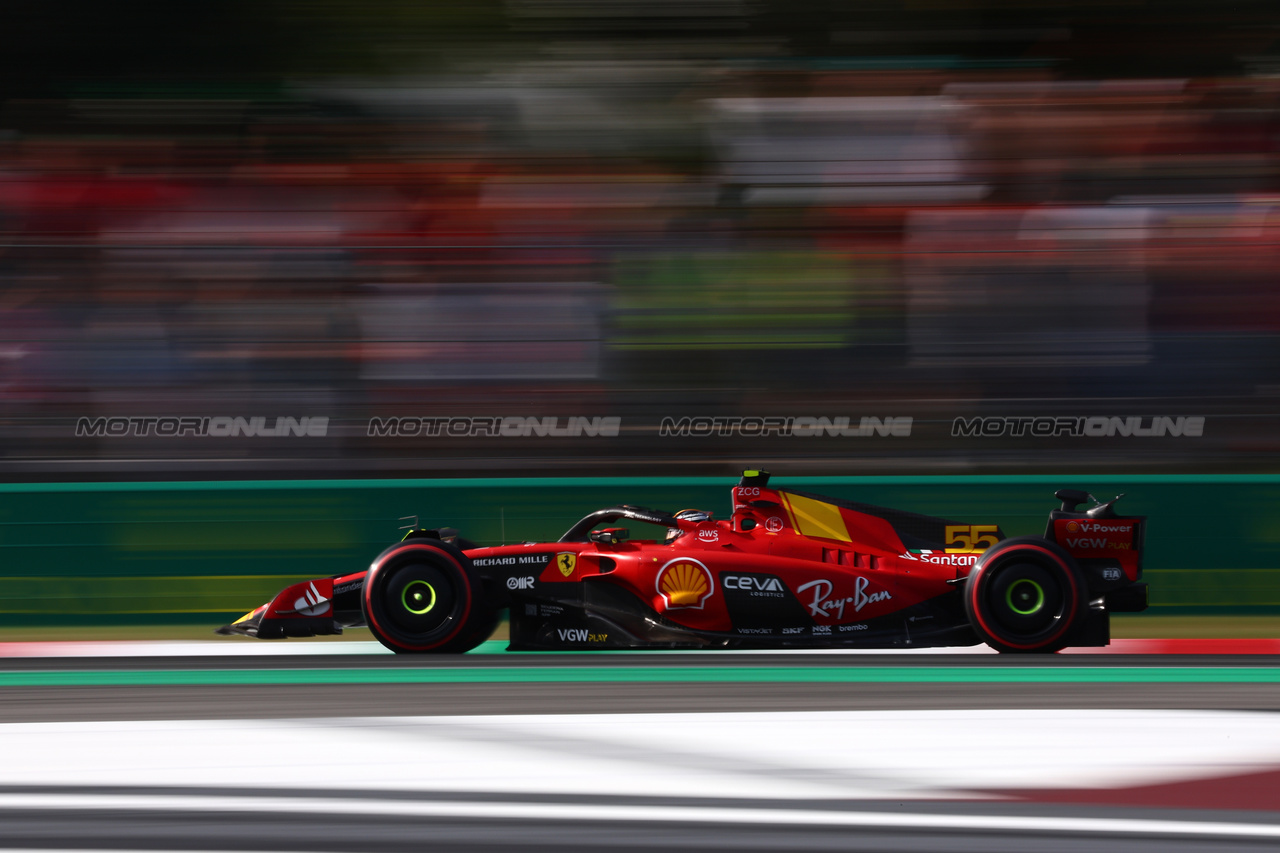 GP ITALIA, Carlos Sainz Jr (ESP) Ferrari SF-23.

02.09.2023. Formula 1 World Championship, Rd 15, Italian Grand Prix, Monza, Italy, Qualifiche Day.

 - www.xpbimages.com, EMail: requests@xpbimages.com © Copyright: Coates / XPB Images