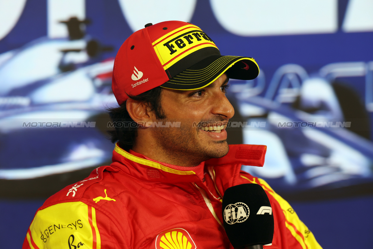 GP ITALIA, Carlos Sainz Jr (ESP) Ferrari in the qualifying FIA Press Conference.

02.09.2023. Formula 1 World Championship, Rd 15, Italian Grand Prix, Monza, Italy, Qualifiche Day.

 - www.xpbimages.com, EMail: requests@xpbimages.com © Copyright: Staley / XPB Images