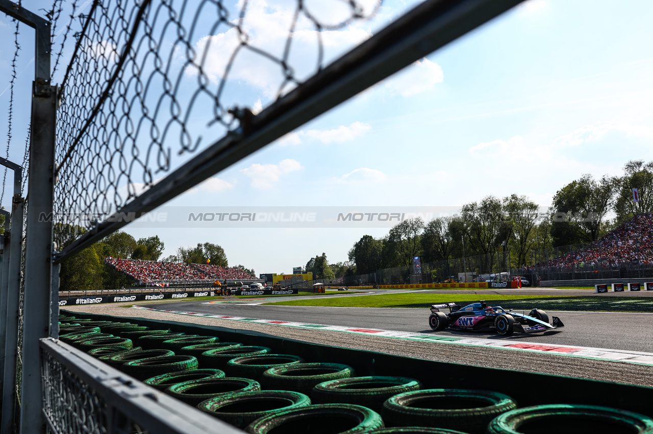 GP ITALIA, Esteban Ocon (FRA), Alpine F1 Team 
02.09.2023. Formula 1 World Championship, Rd 15, Italian Grand Prix, Monza, Italy, Qualifiche Day.
- www.xpbimages.com, EMail: requests@xpbimages.com © Copyright: Charniaux / XPB Images