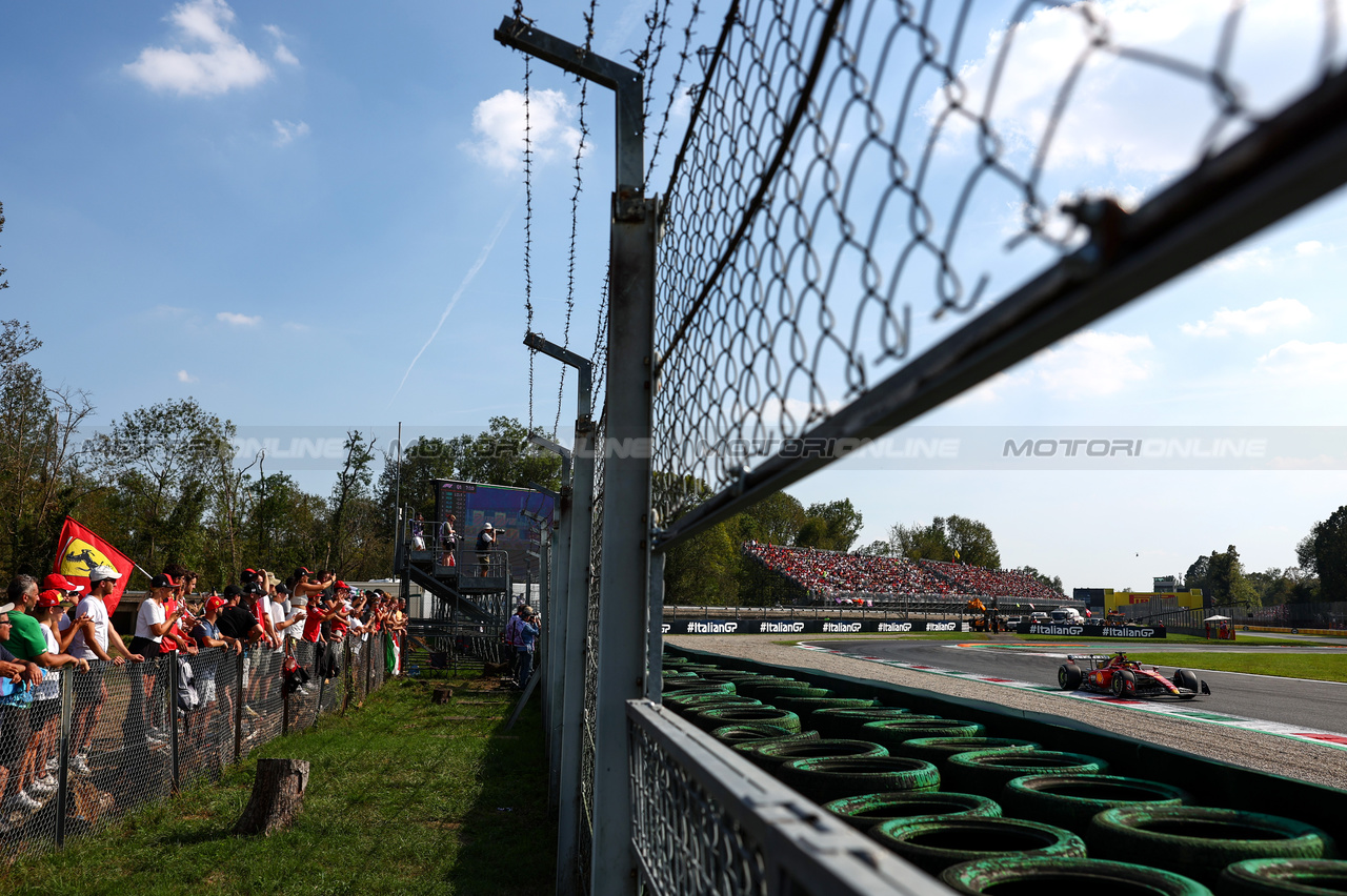 GP ITALIA, Charles Leclerc (FRA), Ferrari 
02.09.2023. Formula 1 World Championship, Rd 15, Italian Grand Prix, Monza, Italy, Qualifiche Day.
- www.xpbimages.com, EMail: requests@xpbimages.com © Copyright: Charniaux / XPB Images
