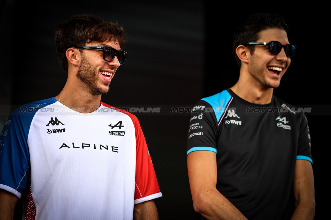 GP ITALIA, Pierre Gasly (FRA), Alpine F1 Team e Esteban Ocon (FRA), Alpine F1 Team 
02.09.2023. Formula 1 World Championship, Rd 15, Italian Grand Prix, Monza, Italy, Qualifiche Day.
- www.xpbimages.com, EMail: requests@xpbimages.com © Copyright: Charniaux / XPB Images