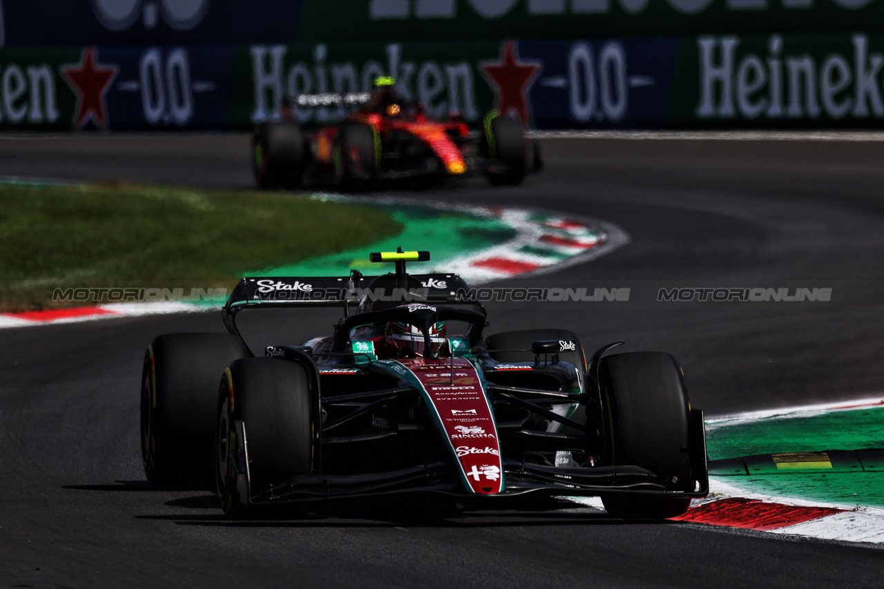 GP ITALIA, Zhou Guanyu (CHN) Alfa Romeo F1 Team C43.

02.09.2023. Formula 1 World Championship, Rd 15, Italian Grand Prix, Monza, Italy, Qualifiche Day.

- www.xpbimages.com, EMail: requests@xpbimages.com © Copyright: Moy / XPB Images