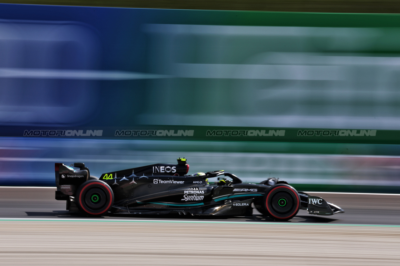 GP ITALIA, Lewis Hamilton (GBR) Mercedes AMG F1 W14.

02.09.2023. Formula 1 World Championship, Rd 15, Italian Grand Prix, Monza, Italy, Qualifiche Day.

- www.xpbimages.com, EMail: requests@xpbimages.com © Copyright: Moy / XPB Images