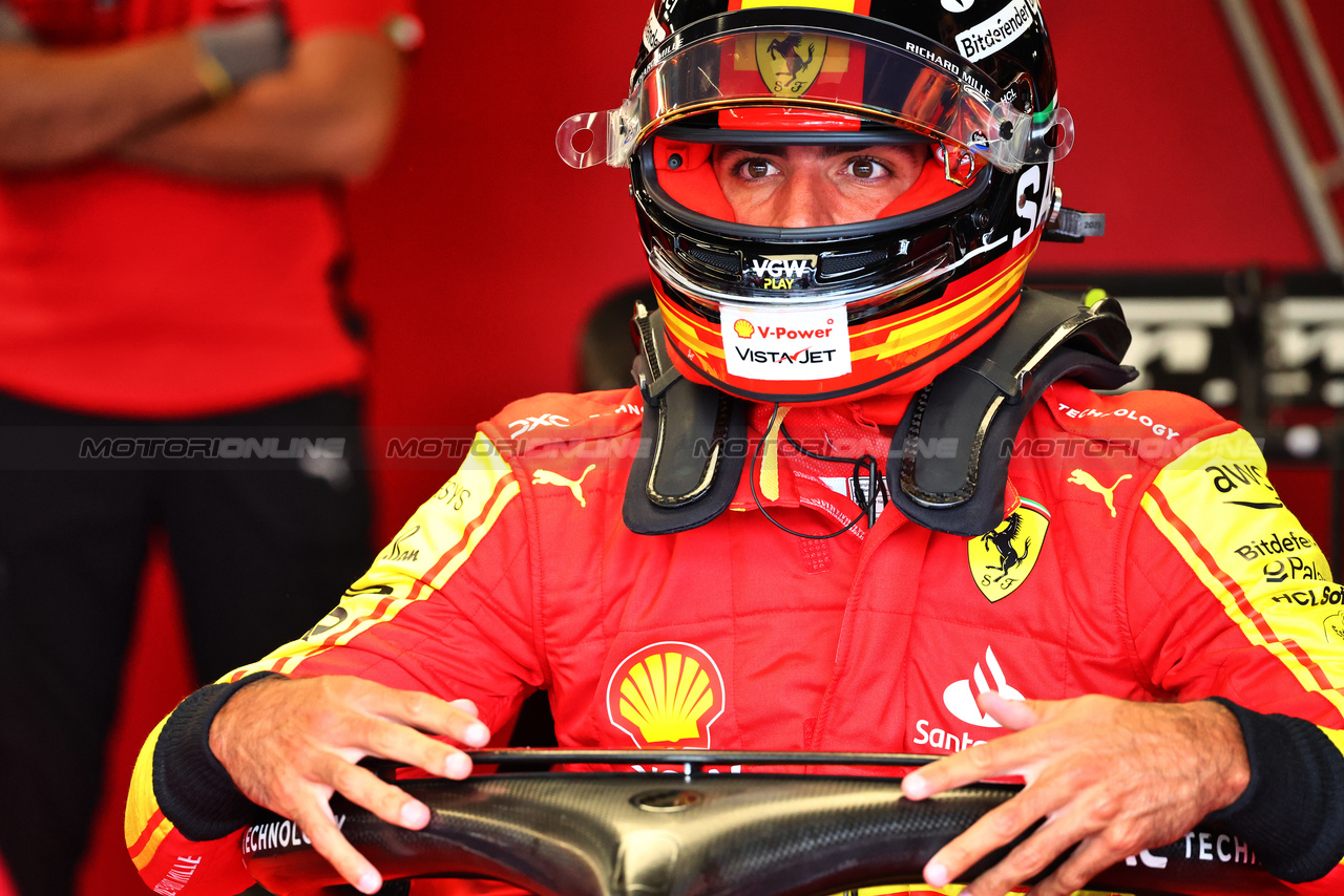GP ITALIA, Carlos Sainz Jr (ESP) Ferrari SF-23.

01.09.2023. Formula 1 World Championship, Rd 15, Italian Grand Prix, Monza, Italy, Practice Day.

- www.xpbimages.com, EMail: requests@xpbimages.com © Copyright: Batchelor / XPB Images