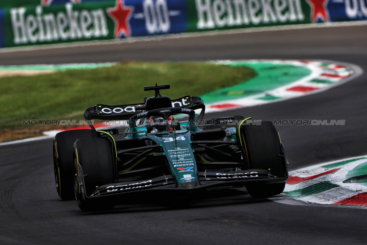 GP ITALIA, Felipe Drugovich (BRA) Aston Martin F1 Team AMR23, Reserve e Development Programme Driver.

01.09.2023. Formula 1 World Championship, Rd 15, Italian Grand Prix, Monza, Italy, Practice Day.

 - www.xpbimages.com, EMail: requests@xpbimages.com © Copyright: Staley / XPB Images