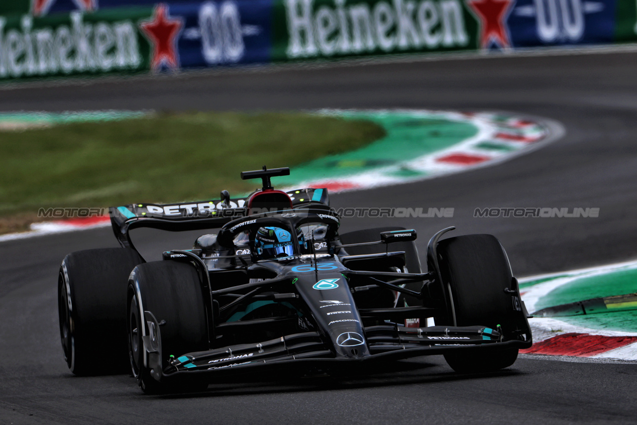GP ITALIA, George Russell (GBR) Mercedes AMG F1 W14.

01.09.2023. Formula 1 World Championship, Rd 15, Italian Grand Prix, Monza, Italy, Practice Day.

 - www.xpbimages.com, EMail: requests@xpbimages.com © Copyright: Staley / XPB Images