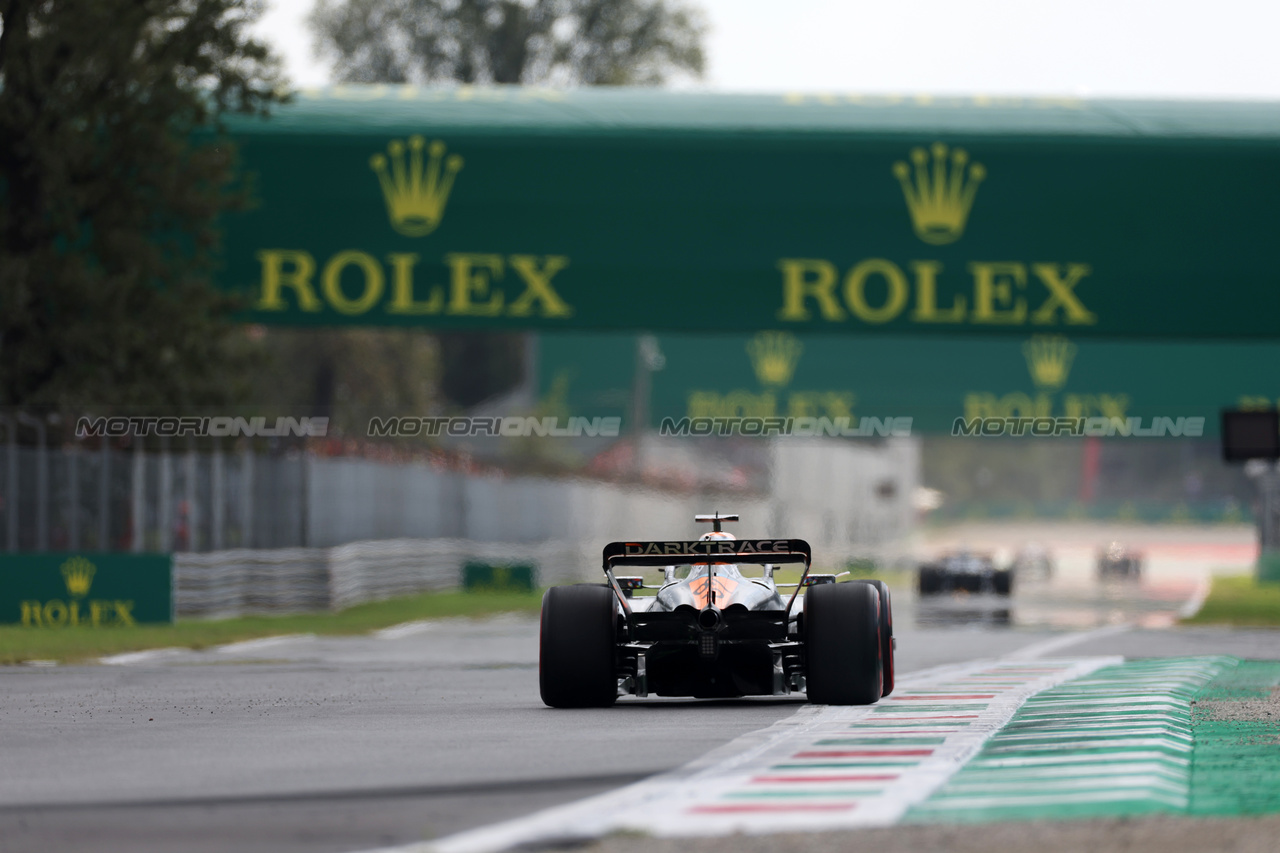 GP ITALIA, Oscar Piastri (AUS) McLaren MCL60.

01.09.2023. Formula 1 World Championship, Rd 15, Italian Grand Prix, Monza, Italy, Practice Day.

 - www.xpbimages.com, EMail: requests@xpbimages.com © Copyright: Staley / XPB Images
