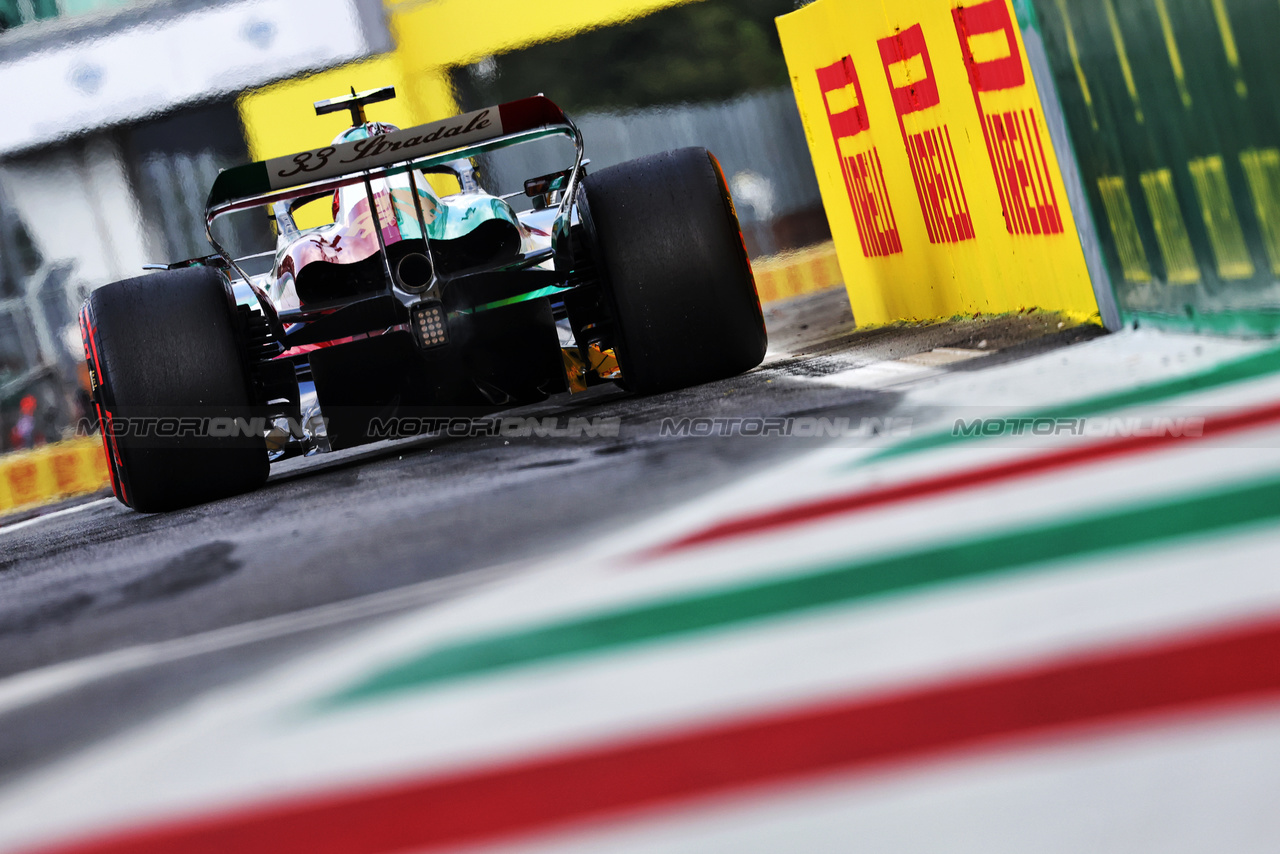 GP ITALIA, Zhou Guanyu (CHN) Alfa Romeo F1 Team C43.

01.09.2023. Formula 1 World Championship, Rd 15, Italian Grand Prix, Monza, Italy, Practice Day.

- www.xpbimages.com, EMail: requests@xpbimages.com © Copyright: Bearne / XPB Images