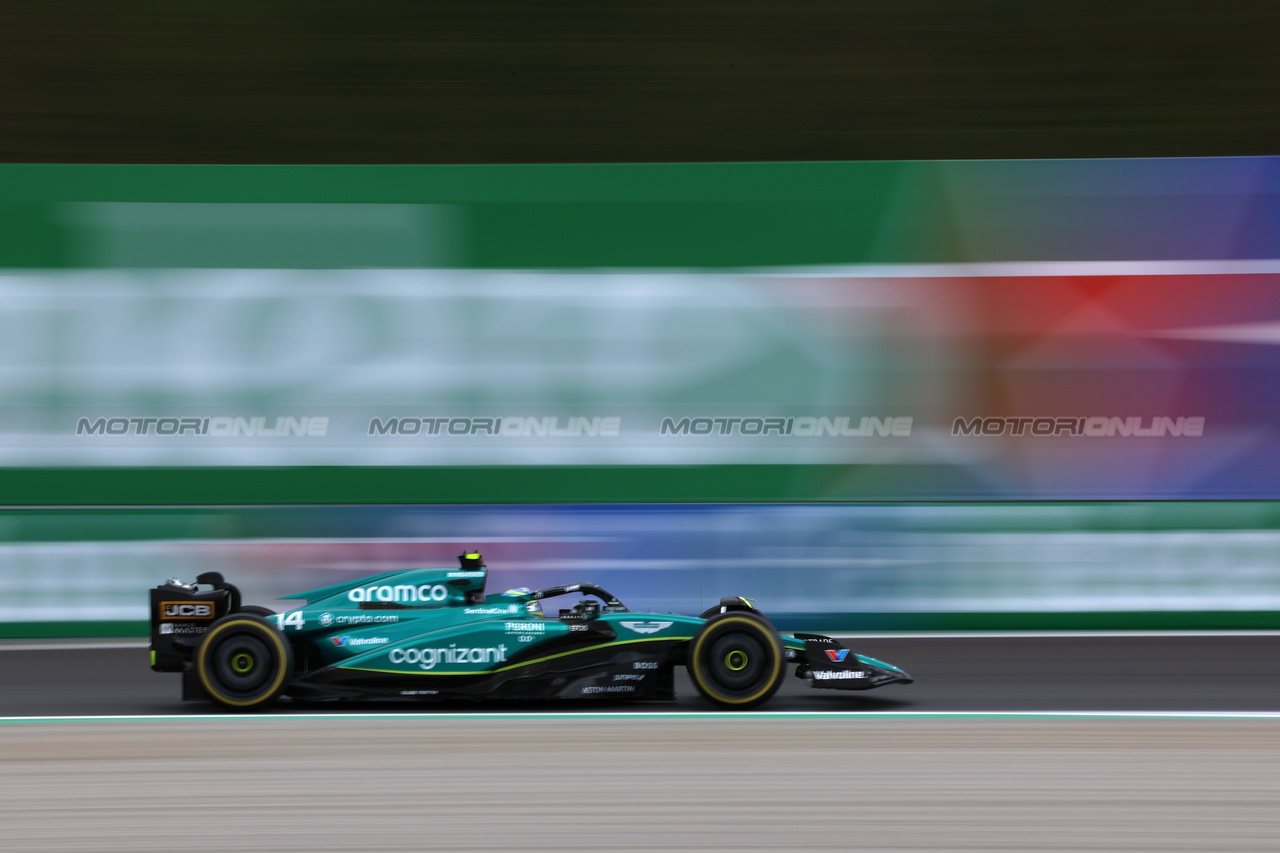 GP ITALIA, Fernando Alonso (ESP) Aston Martin F1 Team AMR23.

01.09.2023. Formula 1 World Championship, Rd 15, Italian Grand Prix, Monza, Italy, Practice Day.

- www.xpbimages.com, EMail: requests@xpbimages.com © Copyright: Moy / XPB Images