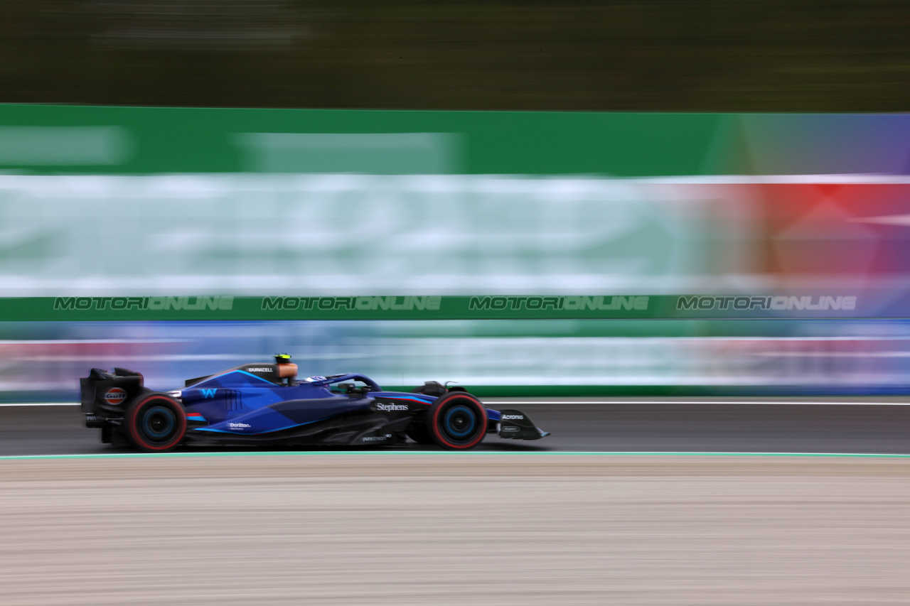GP ITALIA, Logan Sargeant (USA) Williams Racing FW45.

01.09.2023. Formula 1 World Championship, Rd 15, Italian Grand Prix, Monza, Italy, Practice Day.

- www.xpbimages.com, EMail: requests@xpbimages.com © Copyright: Moy / XPB Images