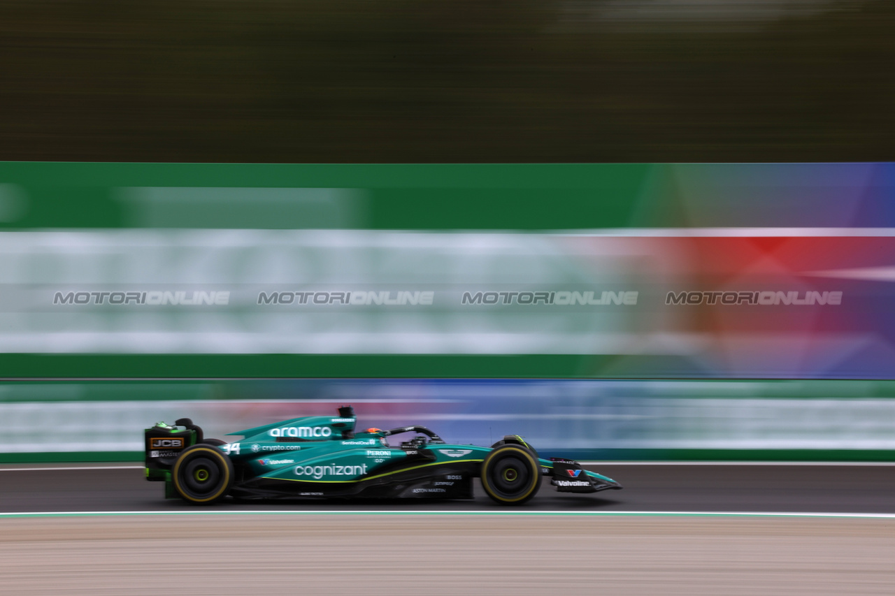 GP ITALIA, Felipe Drugovich (BRA) Aston Martin F1 Team AMR23, Reserve e Development Programme Driver.

01.09.2023. Formula 1 World Championship, Rd 15, Italian Grand Prix, Monza, Italy, Practice Day.

- www.xpbimages.com, EMail: requests@xpbimages.com © Copyright: Moy / XPB Images