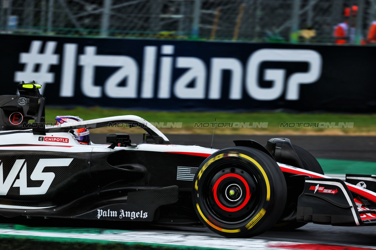 GP ITALIA, Nico Hulkenberg (GER) Haas VF-23.

01.09.2023. Formula 1 World Championship, Rd 15, Italian Grand Prix, Monza, Italy, Practice Day.

 - www.xpbimages.com, EMail: requests@xpbimages.com © Copyright: Coates / XPB Images
