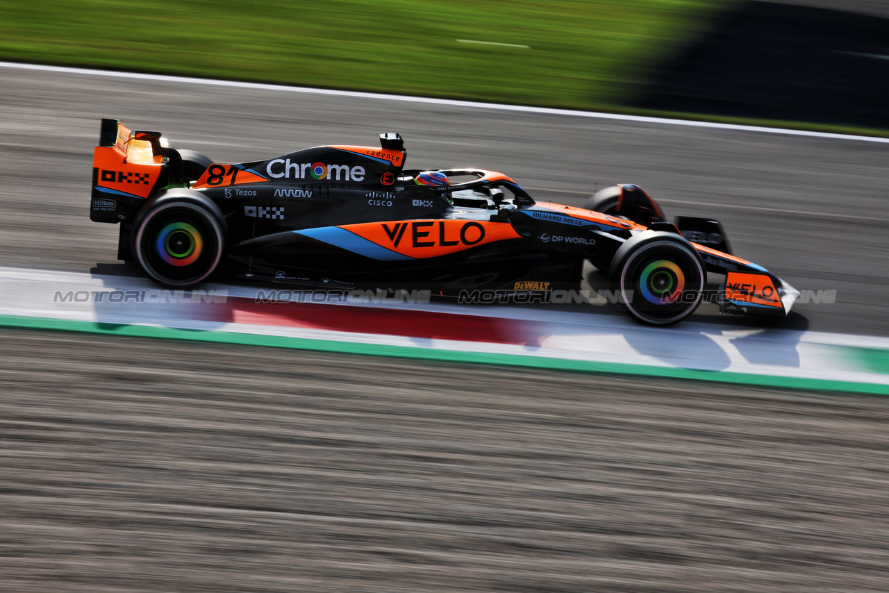 GP ITALIA, Oscar Piastri (AUS) McLaren MCL60.

01.09.2023. Formula 1 World Championship, Rd 15, Italian Grand Prix, Monza, Italy, Practice Day.

 - www.xpbimages.com, EMail: requests@xpbimages.com © Copyright: Staley / XPB Images