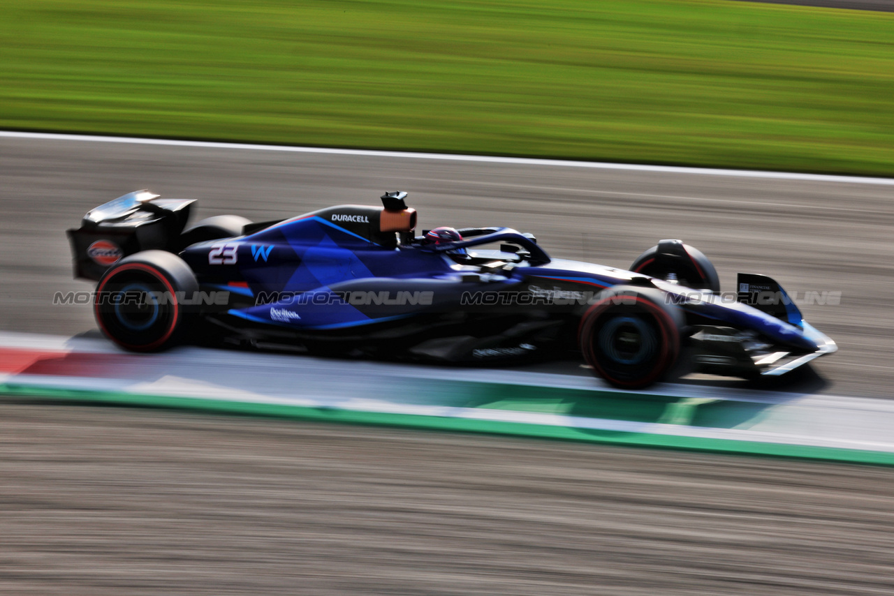 GP ITALIA, Alexander Albon (THA) Williams Racing FW45.



01.09.2023. Formula 1 World Championship, Rd 15, Italian Grand Prix, Monza, Italy, Practice Day.

 - www.xpbimages.com, EMail: requests@xpbimages.com © Copyright: Staley / XPB Images