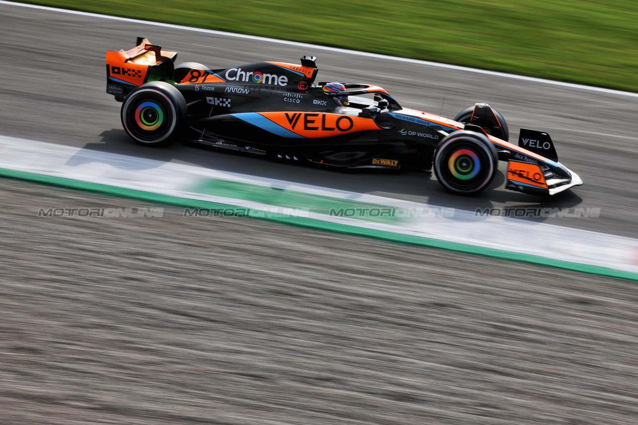 GP ITALIA, Oscar Piastri (AUS) McLaren MCL60.

01.09.2023. Formula 1 World Championship, Rd 15, Italian Grand Prix, Monza, Italy, Practice Day.

 - www.xpbimages.com, EMail: requests@xpbimages.com © Copyright: Staley / XPB Images