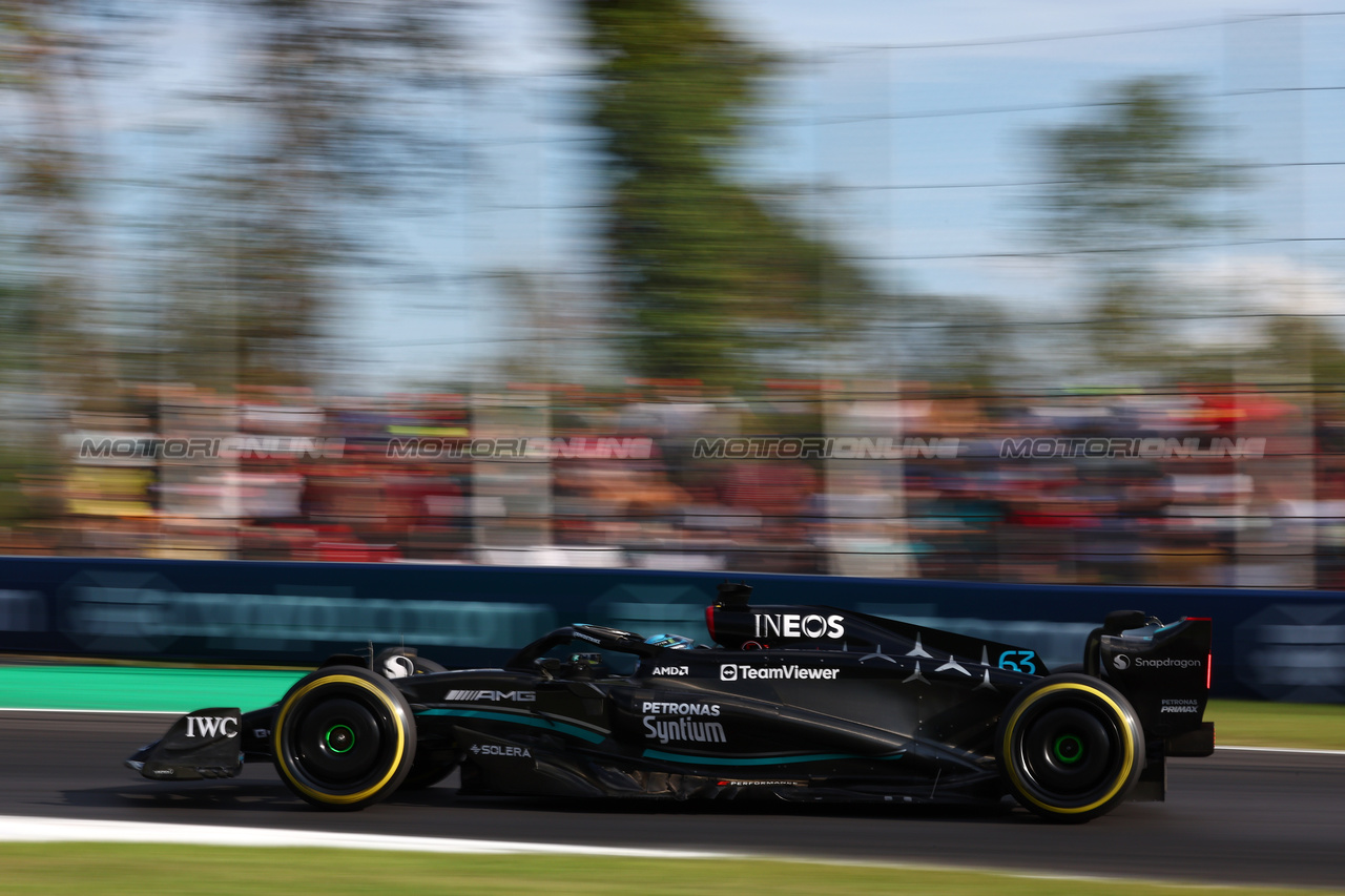 GP ITALIA, George Russell (GBR) Mercedes AMG F1 W14.

01.09.2023. Formula 1 World Championship, Rd 15, Italian Grand Prix, Monza, Italy, Practice Day.

 - www.xpbimages.com, EMail: requests@xpbimages.com © Copyright: Coates / XPB Images