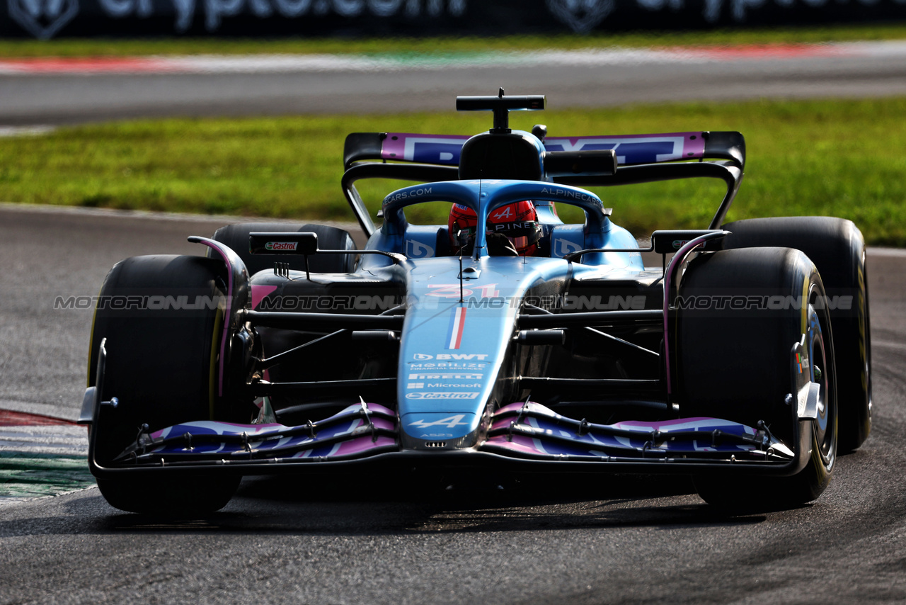 GP ITALIA, Esteban Ocon (FRA) Alpine F1 Team A523.

01.09.2023. Formula 1 World Championship, Rd 15, Italian Grand Prix, Monza, Italy, Practice Day.

 - www.xpbimages.com, EMail: requests@xpbimages.com © Copyright: Coates / XPB Images