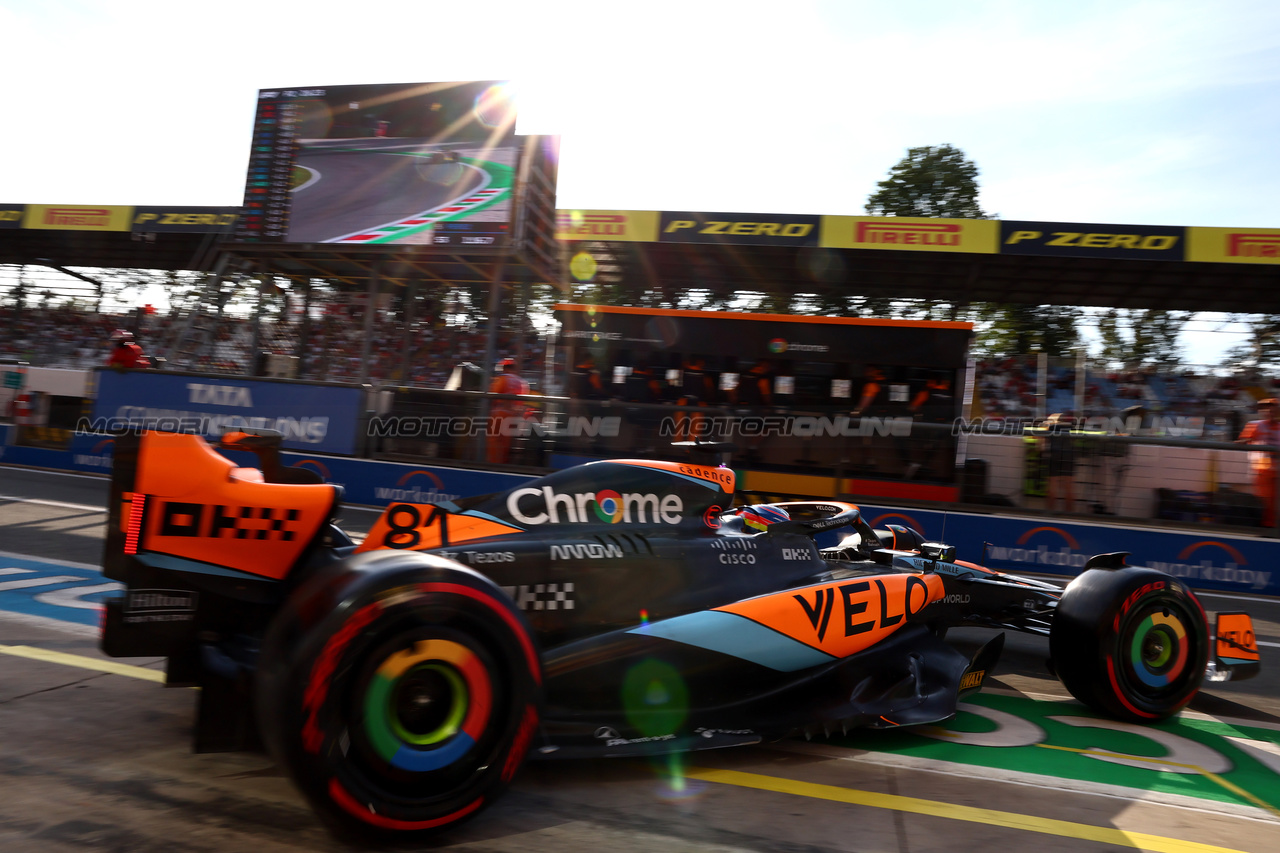GP ITALIA, Oscar Piastri (AUS) McLaren MCL60 leaves the pits.

01.09.2023. Formula 1 World Championship, Rd 15, Italian Grand Prix, Monza, Italy, Practice Day.

- www.xpbimages.com, EMail: requests@xpbimages.com © Copyright: Batchelor / XPB Images
