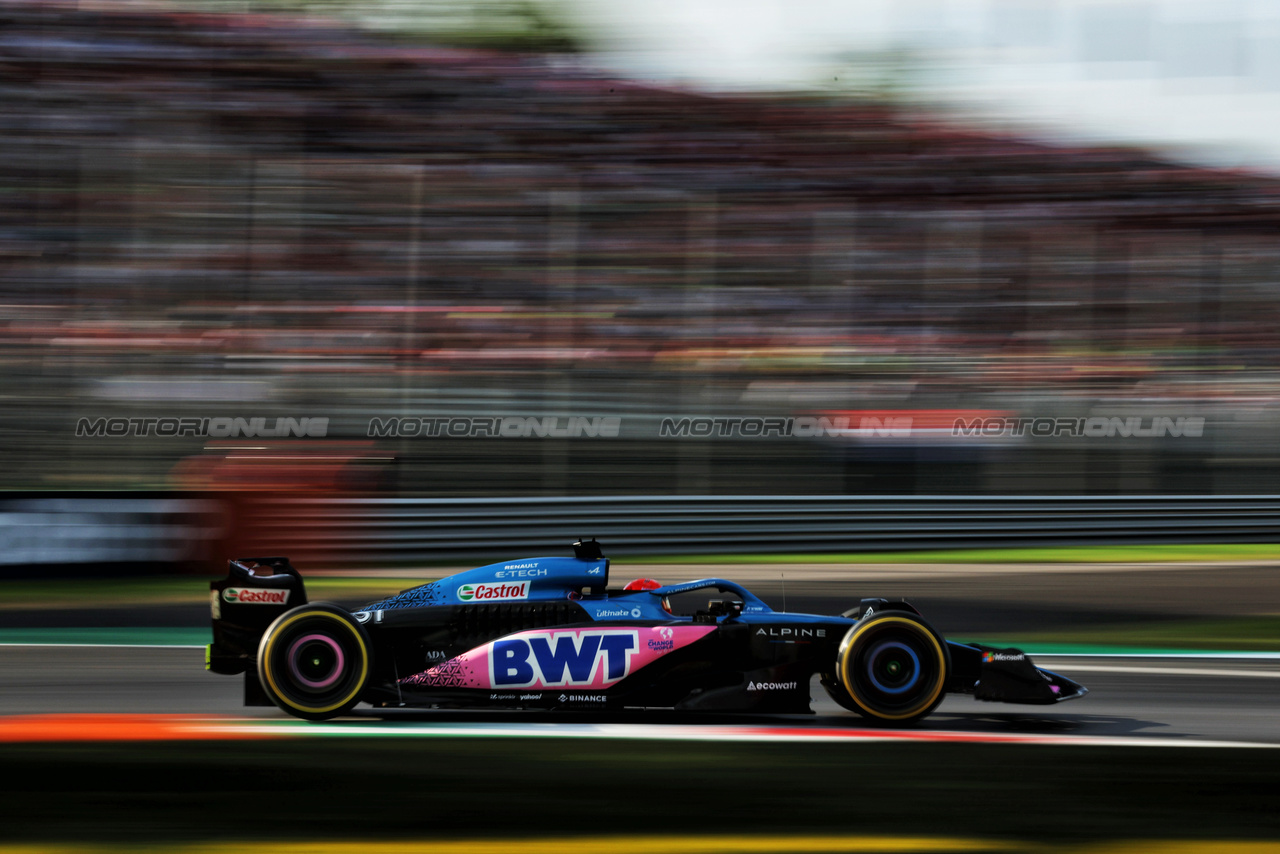 GP ITALIA, Esteban Ocon (FRA) Alpine F1 Team A523.

01.09.2023. Formula 1 World Championship, Rd 15, Italian Grand Prix, Monza, Italy, Practice Day.

 - www.xpbimages.com, EMail: requests@xpbimages.com © Copyright: Staley / XPB Images