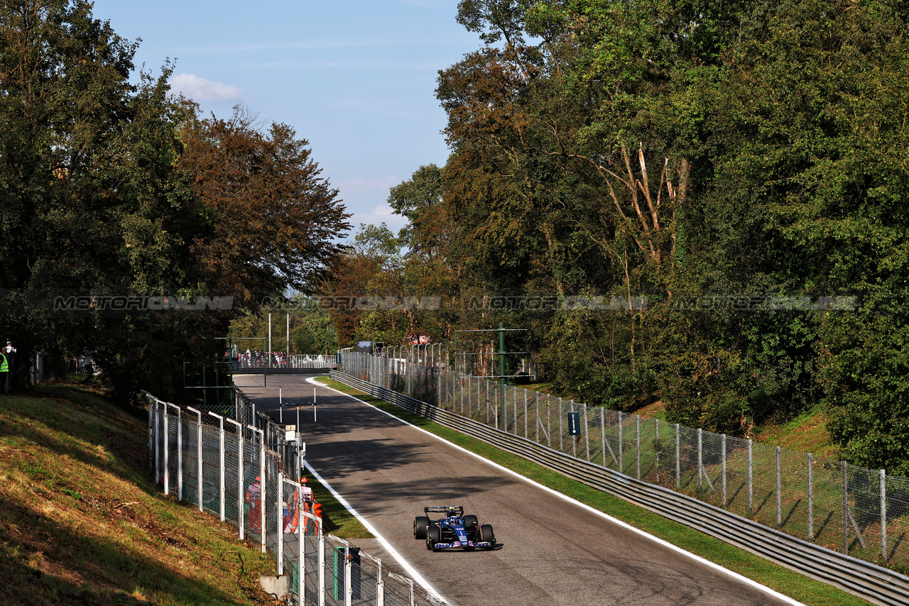 GP ITALIA, Pierre Gasly (FRA) Alpine F1 Team A523.

01.09.2023. Formula 1 World Championship, Rd 15, Italian Grand Prix, Monza, Italy, Practice Day.

- www.xpbimages.com, EMail: requests@xpbimages.com © Copyright: Moy / XPB Images