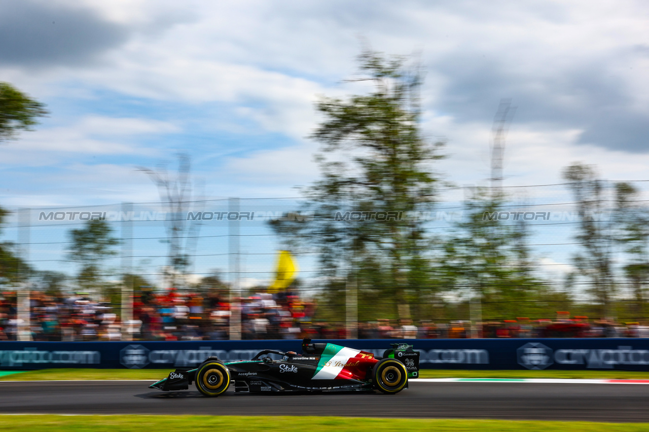 GP ITALIA, Valtteri Bottas (FIN), Alfa Romeo Racing 
01.09.2023. Formula 1 World Championship, Rd 15, Italian Grand Prix, Monza, Italy, Practice Day.
- www.xpbimages.com, EMail: requests@xpbimages.com © Copyright: Charniaux / XPB Images