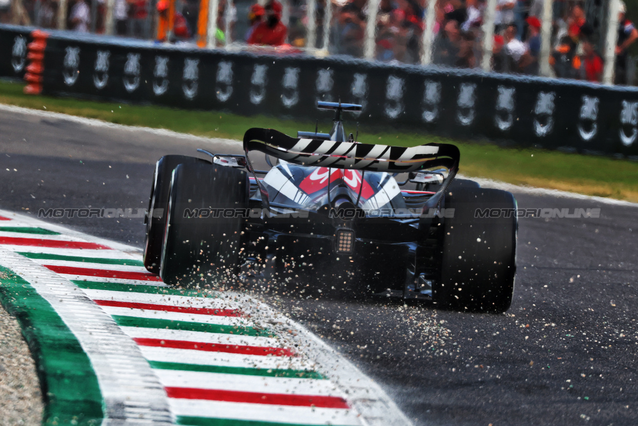 GP ITALIA, Nico Hulkenberg (GER) Haas VF-23.

01.09.2023. Formula 1 World Championship, Rd 15, Italian Grand Prix, Monza, Italy, Practice Day.

 - www.xpbimages.com, EMail: requests@xpbimages.com © Copyright: Coates / XPB Images