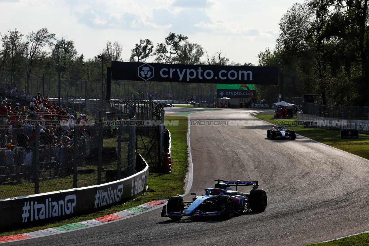 GP ITALIA, Esteban Ocon (FRA) Alpine F1 Team A523.

01.09.2023. Formula 1 World Championship, Rd 15, Italian Grand Prix, Monza, Italy, Practice Day.

 - www.xpbimages.com, EMail: requests@xpbimages.com © Copyright: Coates / XPB Images