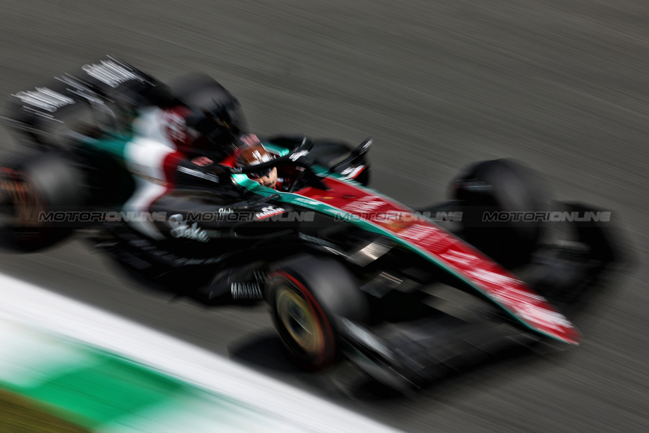 GP ITALIA, Valtteri Bottas (FIN) Alfa Romeo F1 Team C43.

01.09.2023. Formula 1 World Championship, Rd 15, Italian Grand Prix, Monza, Italy, Practice Day.

- www.xpbimages.com, EMail: requests@xpbimages.com © Copyright: Moy / XPB Images