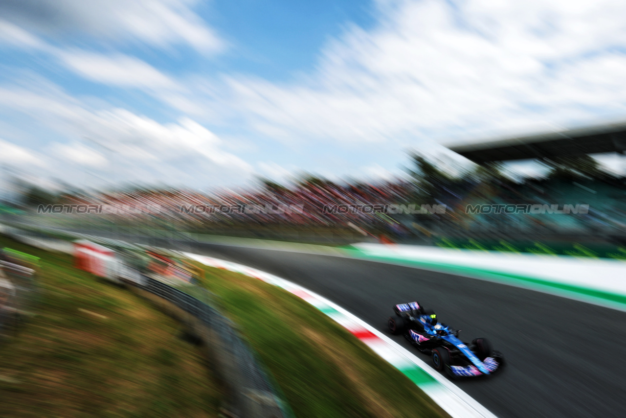 GP ITALIA, Pierre Gasly (FRA) Alpine F1 Team A523.

01.09.2023. Formula 1 World Championship, Rd 15, Italian Grand Prix, Monza, Italy, Practice Day.

- www.xpbimages.com, EMail: requests@xpbimages.com © Copyright: Moy / XPB Images