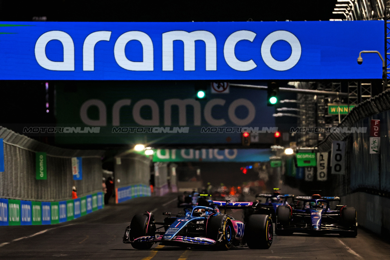 GP LAS VEGAS, Pierre Gasly (FRA) Alpine F1 Team A523.

18.11.2023. Formula 1 World Championship, Rd 22, Las Vegas Grand Prix, Las Vegas, Nevada, USA, Gara Day.

 - www.xpbimages.com, EMail: requests@xpbimages.com © Copyright: Coates / XPB Images