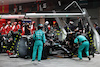 GP LAS VEGAS, George Russell (GBR) Mercedes AMG F1 W14 makes a pit stop.
18.11.2023. Formula 1 World Championship, Rd 22, Las Vegas Grand Prix, Las Vegas, Nevada, USA, Gara Day.
- www.xpbimages.com, EMail: requests@xpbimages.com © Copyright: Charniaux / XPB Images