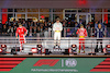 GP LAS VEGAS, The podium (L to R): Charles Leclerc (MON) Ferrari, second; Max Verstappen (NLD) Red Bull Racing, vincitore; Sergio Perez (MEX) Red Bull Racing, third; Francesco Laus, Red Bull Racing Senior Tyre Simulation Engineer.
18.11.2023. Formula 1 World Championship, Rd 22, Las Vegas Grand Prix, Las Vegas, Nevada, USA, Gara Day.
- www.xpbimages.com, EMail: requests@xpbimages.com © Copyright: Moy / XPB Images