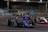 GP LAS VEGAS, Alexander Albon (THA) Williams Racing FW45 at the partenza of the race as Fernando Alonso (ESP) Aston Martin F1 Team AMR23 spins.
18.11.2023. Formula 1 World Championship, Rd 22, Las Vegas Grand Prix, Las Vegas, Nevada, USA, Gara Day.
- www.xpbimages.com, EMail: requests@xpbimages.com © Copyright: Charniaux / XPB Images