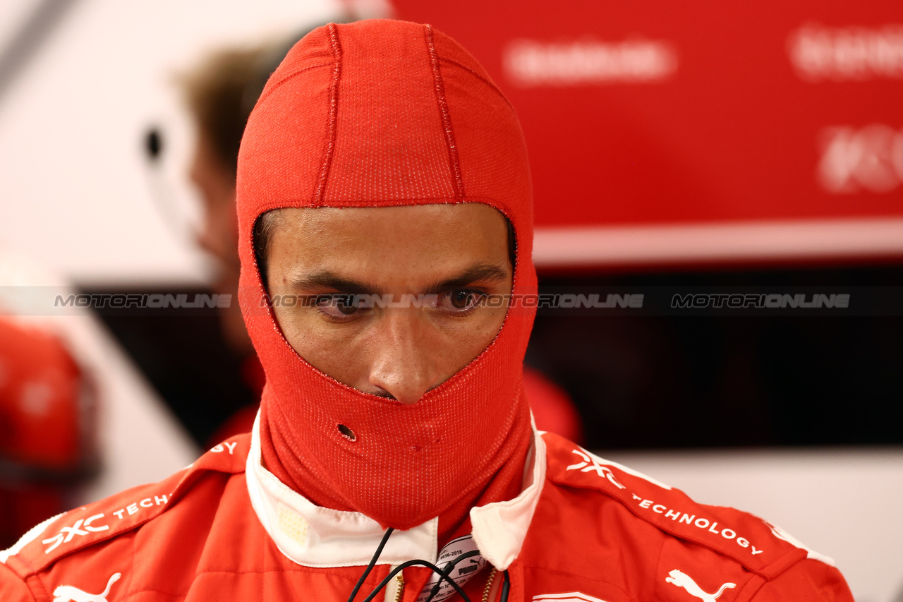 GP LAS VEGAS, Carlos Sainz Jr (ESP) Ferrari.

16.11.2023. Formula 1 World Championship, Rd 22, Las Vegas Grand Prix, Las Vegas, Nevada, USA, Practice Day.

 - www.xpbimages.com, EMail: requests@xpbimages.com © Copyright: Coates / XPB Images